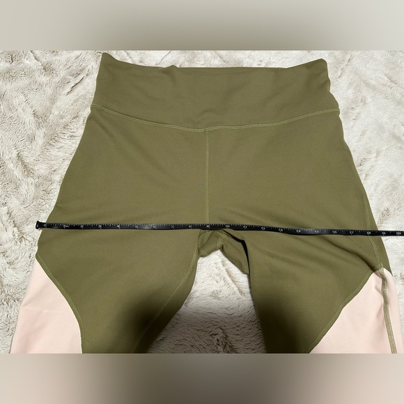 Fabletics Colorblock Fitnesshold High-Waisted 7/8 Leggings - Picture 9 of 15